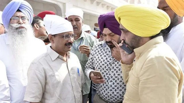 केजरीवाल और गुग्गी और मान