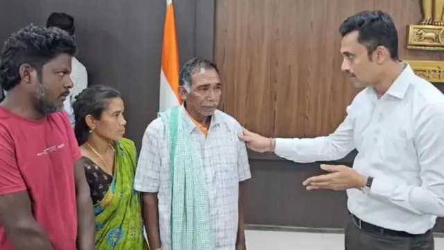 20 ఏళ్లపాటు తమిళనాడులో వెట్టిచాకిరీలో మగ్గిపోయిన కోనేరు అప్పారావు అలియాస్ కొండగొరి సుక్కయ్య పార్వతీపురం మన్యం జిల్లాలో తన ఇంటికి చేరుకున్నారు.