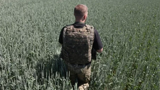 Украин аскери Донецктеги Соледардын талаасында