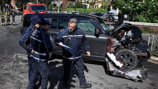 صحنه تصادف ماشین ایموبیله