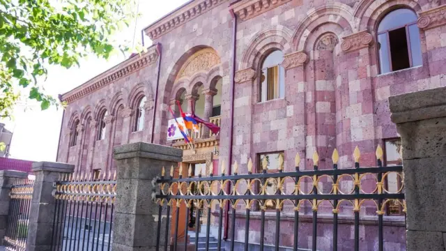 Ermənistan, Yerkrapah, Azərbaycan, Qarabağ, münaqişə, müharibə, siyasət