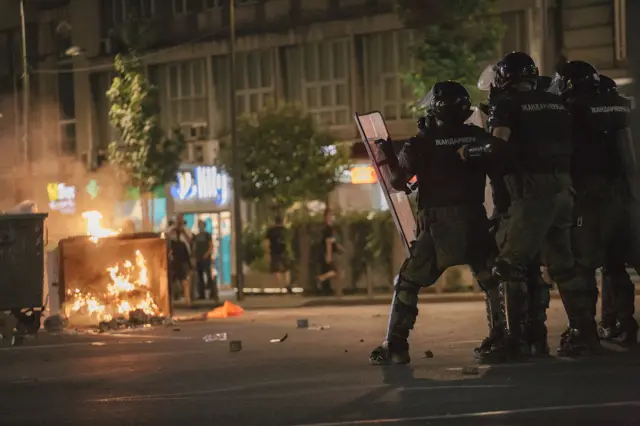 protest beograd policija