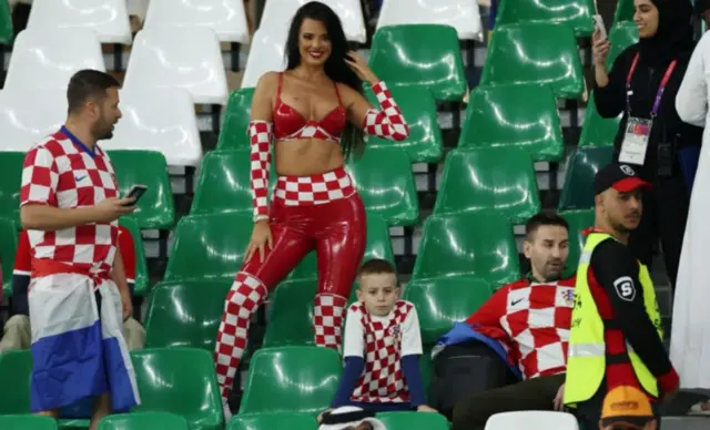 Хорваттиянын орюнчуларынан көңүлү кайта түшкөндөр хорваттардын даңазалуу күйөрманы кантти экен деп турду окшойт