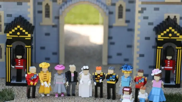 Lego Pangeran Harry, Meghan Markle dan keluarga kerajaan Inggris