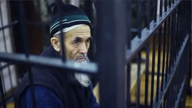 Азимжан Аскаров