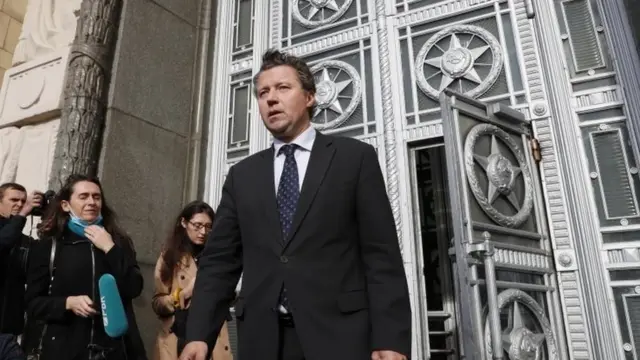 روسیه اقدام آلمان در مقصر دانستن این کشور برای مسموم کردن مخالف شناخته شده کرملین را محکوم کرد و سفیر آلمان در روسیه را به وزارت خارجه‌اش فراخواند.