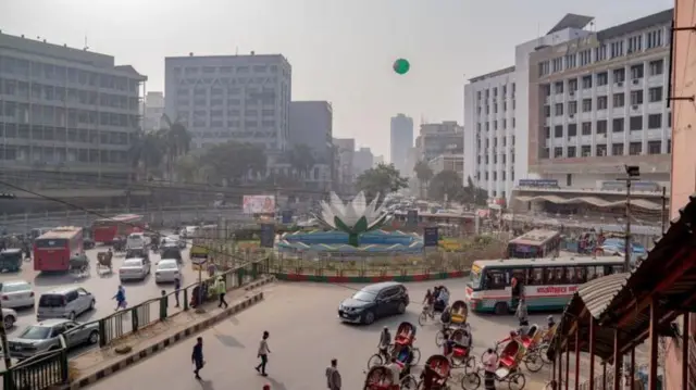 ঢাকায় ব্যাংক পাড়া বলে পরিচিত মতিঝিল এলাকা