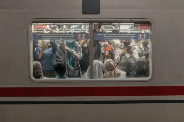 ilustrasi warga Jakarta