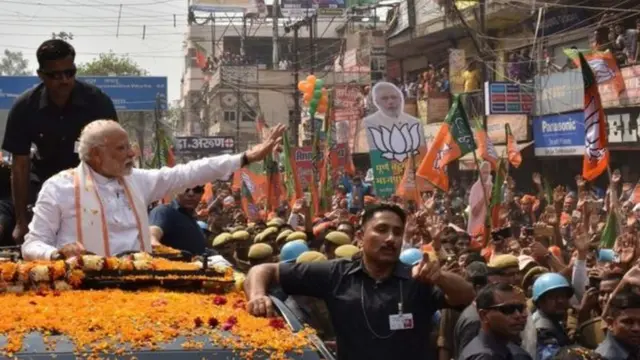 नरेंद्र मोदी