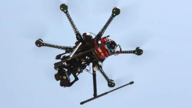 سپاه ایران نگران پرواز این پرندهها در حریم امنیتی مرکز تهران است