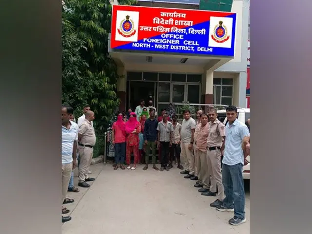 দিল্লিতে চালানো পুলিশের এক অনুরূপ অভিযানের পর তোলা ছবি 