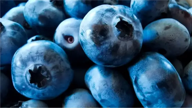 ब्लू बेरीज