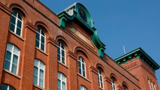 霍尔兹沃思工厂