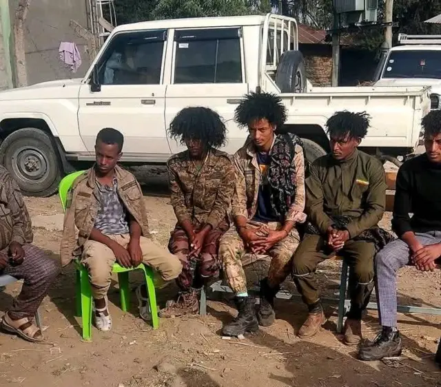 Hidhattoota Faannoo naannoo Amaaraa aanaa warra Iluutti mootummaatti harka kennatan