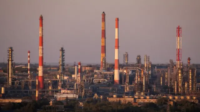 रुसी तेल प्रशोधन केन्द्र