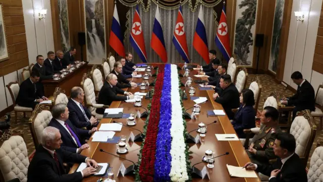 تصاویری از دیدار رهبران دو کشور و هیئت‌های همراهشان منتشر شده است