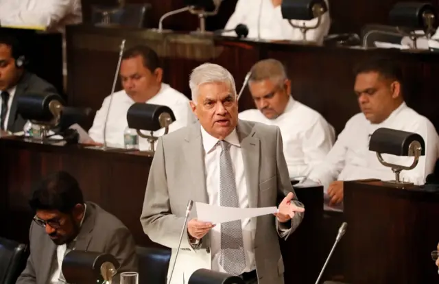 ரணில் விக்ரமசிங்க, இலங்கை