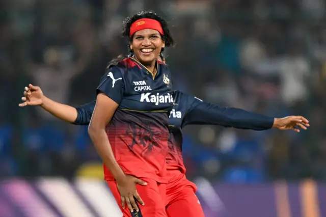 आशा शोभना