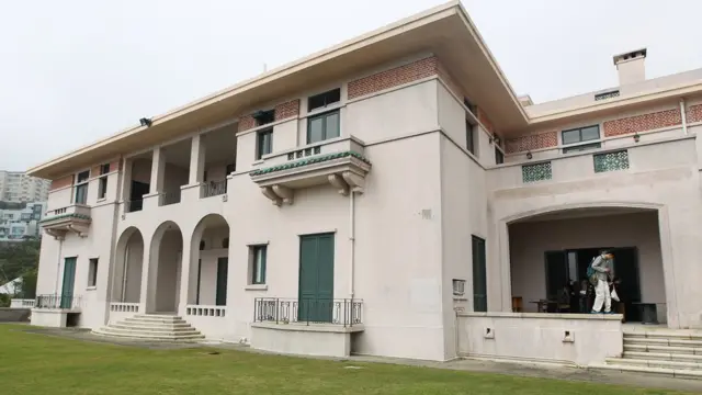 香港政府建議把何東花園列為一級歷史建築,需盡力保留,但最終在業主堅持下清拆。