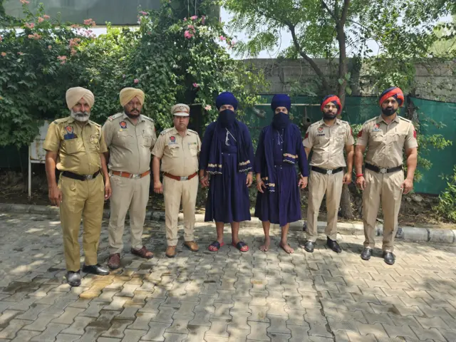 ਪੁਲਿਸ ਦੀ ਗ੍ਰਿਫ਼ਤ ਵਿੱਚ ਮੁਲਜ਼ਮ