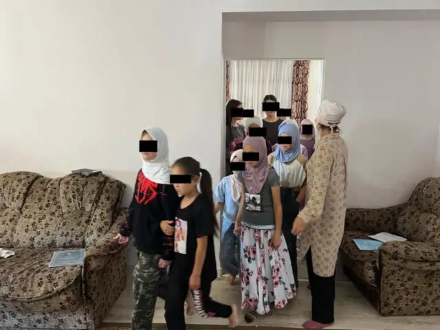 Подпольный лагерь