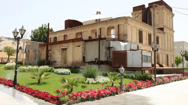 شیراز: گالری تار و پود