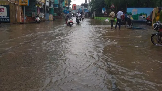 యానాం మెయిన్ రోడ్డు