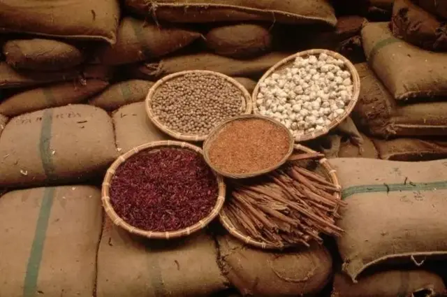 வீர்ஜி வோரா - குஜராத்தி வணிகனின் கதை