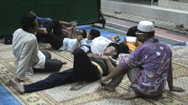 sholat, Ahmadiyah