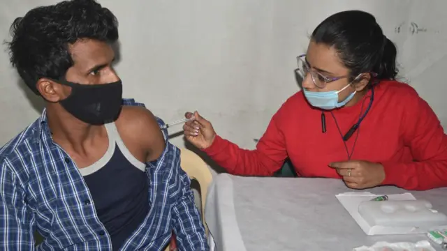 கொரோனா தடுப்பூசி