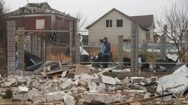 Inkastoo aysan jirin wax dhimasho ah, haddana guryo dad badan ayaa waxyeello kasoo gaartay weerarka, oo ay ku jirto Odesa