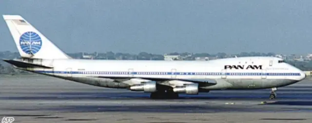 প্যান অ্যাম এয়ারলাইন্স।