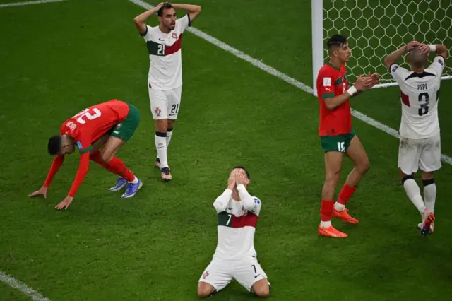 Роналду экинчи таймда чыкканы менен эч нерсеге таасир эте алган жок