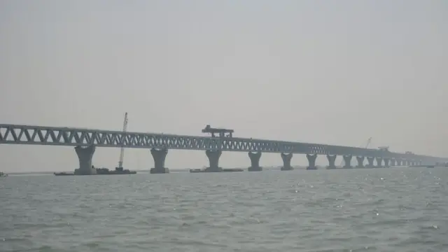 পদ্মা সেতু খুলে দেয়ার কথা জুন মাসে।