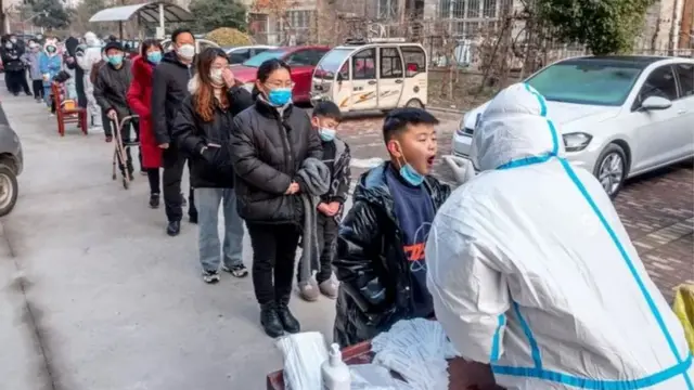 ચીન વાઇરસને રોકવા માટે મોટી સંખ્યામાં RTPCR ટેસ્ટ કરે છે