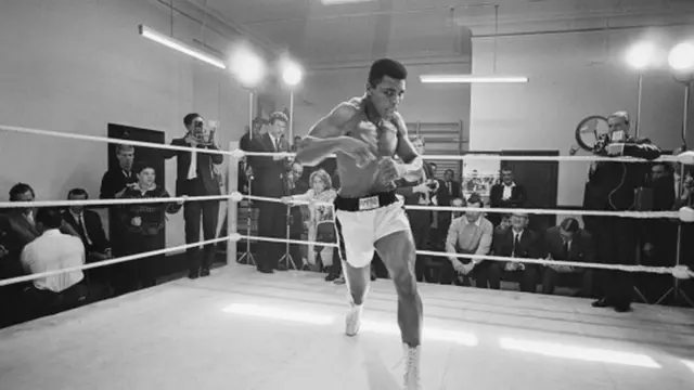 રિંગમાં મોહમ્મદ અલી