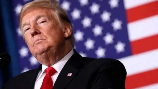 डोनल्ड ट्रंप