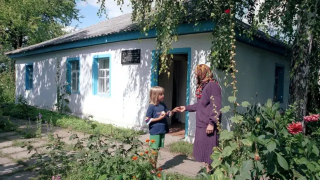 Музей-садиба Катерини Білокур у Богданівцях