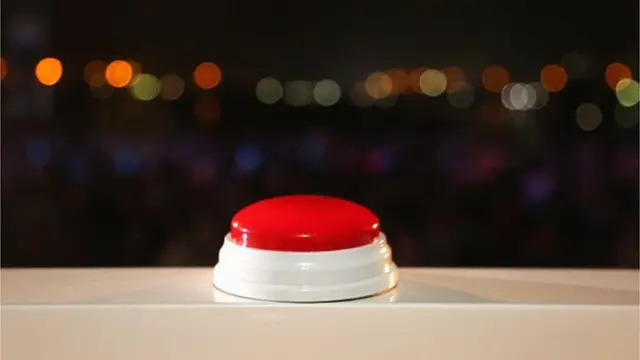 Оглядачі кажуть, що скасувати чи відтермінувати запуск ринку електроенергії зараз складно чи неможливо