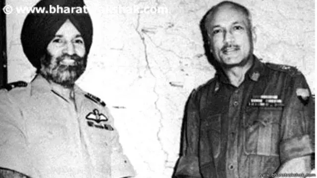 போரில் ராணுவத் தளபதி ஜே.என் செளத்ரி மற்றும் விமானப்படை தளபதி அர்ஜுன் சிங்