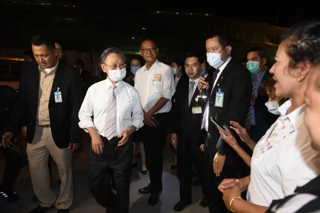 นายชวน หลีกภัย ประธานรัฐสภาตรวจพื้นที่