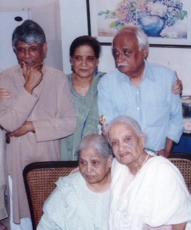 زبیدہ طارق انور مقصود اور بجیا کے ہمراہ