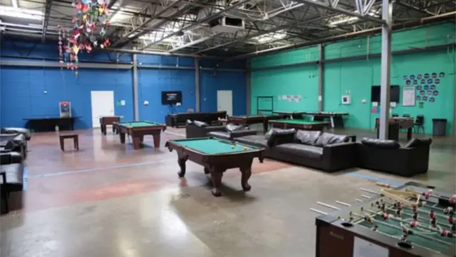 комната отдыха в центре для детей-мигрантов