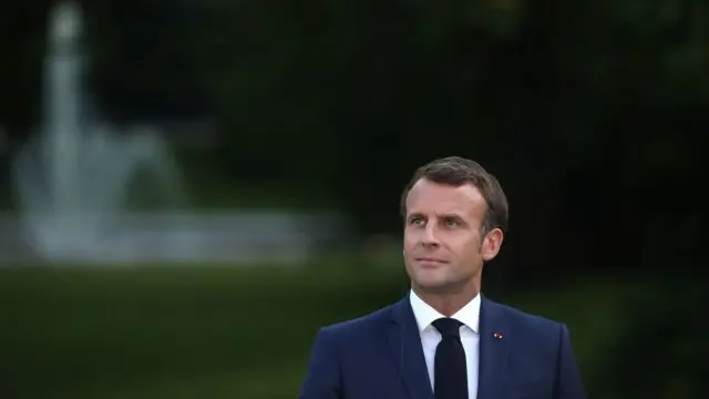 Fransa Cumhurbaşkanı Emmanuel Macron, "Türkiye'nin Libya'da üstlendiği role müsaade edemeyiz" diyerek Türkiye'yi 'tehlikeli bir oyun oynamakla' suçladı.