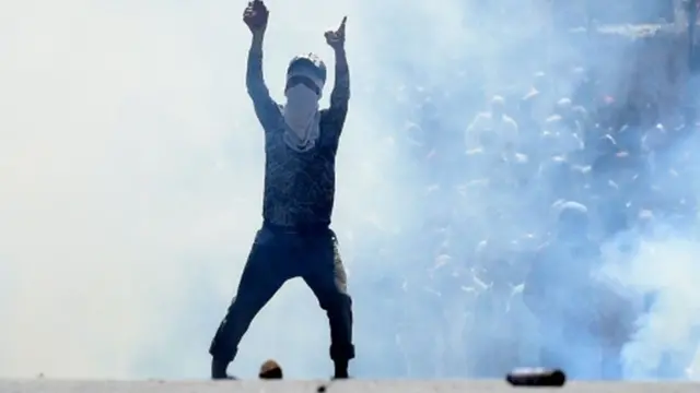 కశ్మీర్ అల్లర్లు