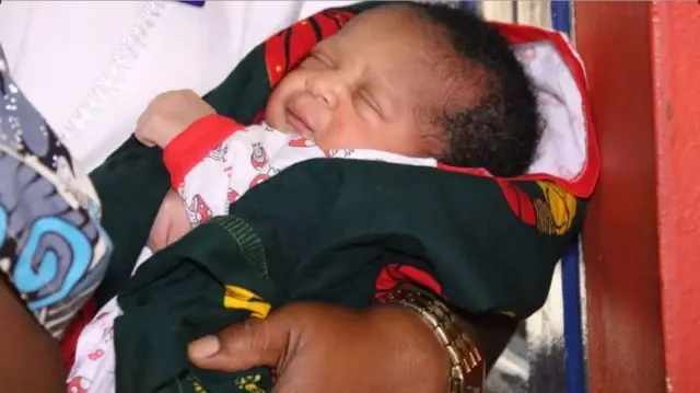 Nwata a mụrụ ọhụrụ