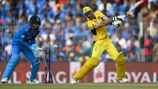 இந்தியா - ஆஸ்திரேலியா மோதல்