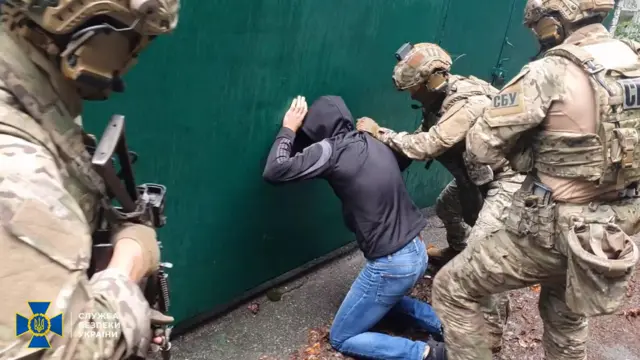 Справи проти коригувальників