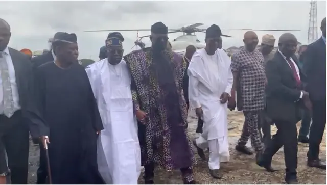 Aworan Tinubu atawọn eekan ẹgbẹ oṣelu APC nilu Abẹokuta