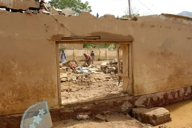 کورونه ویجاړ شوي